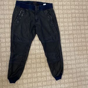 True Religion Men’s Jogger
